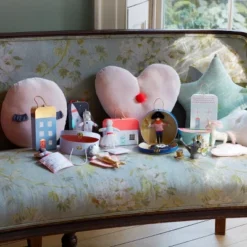 Meri-Meri Meri Meri Lila Mini Suitcase Doll (Pack Of 1) -Wild Republic Sales Store GUEST be6cf4f8 6dd5 4876 a628 a4600cbd406e